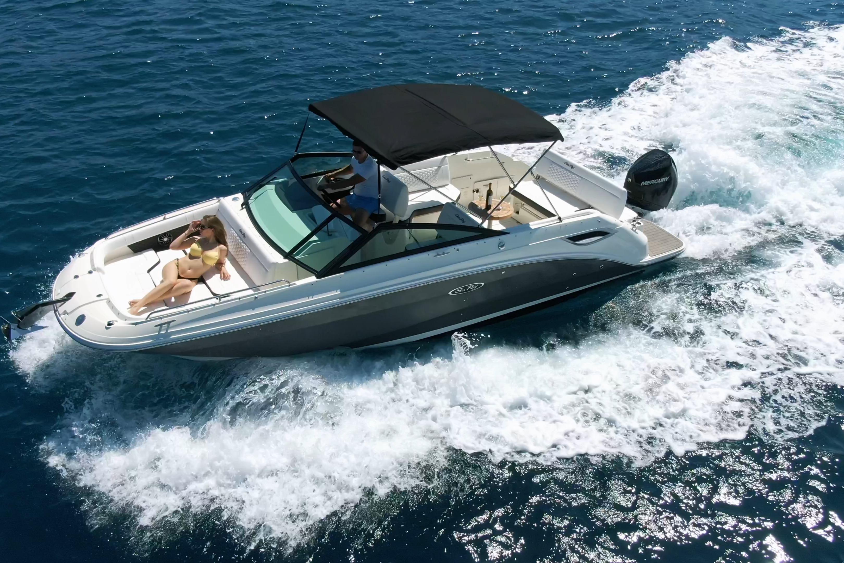 2023 Sea Ray SDX 250 Outboard