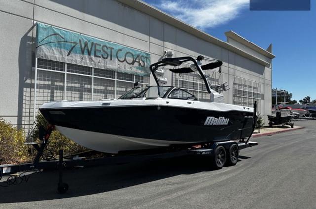 2025 Malibu 25 LSV