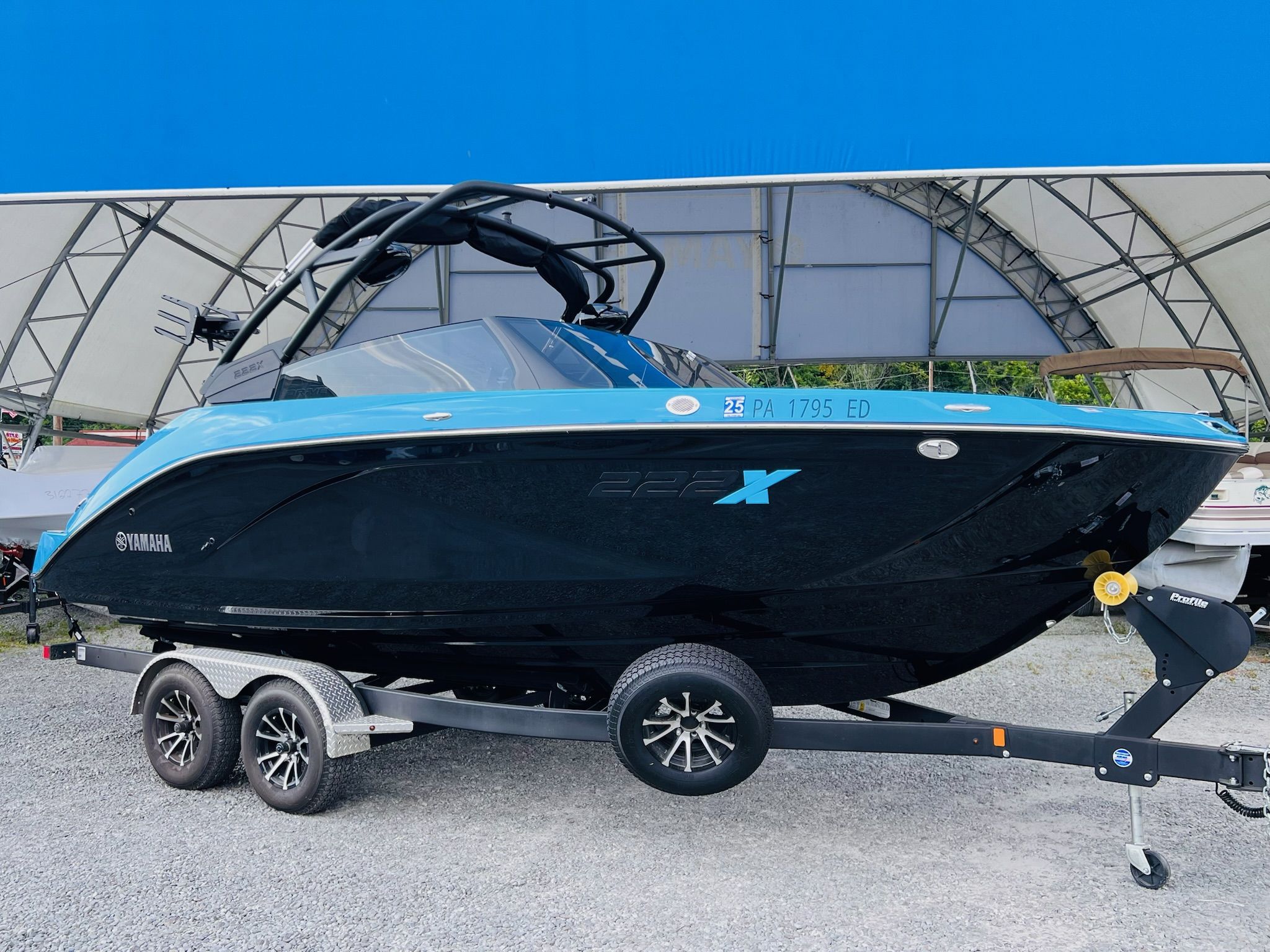 2023 Yamaha Boats 222XD