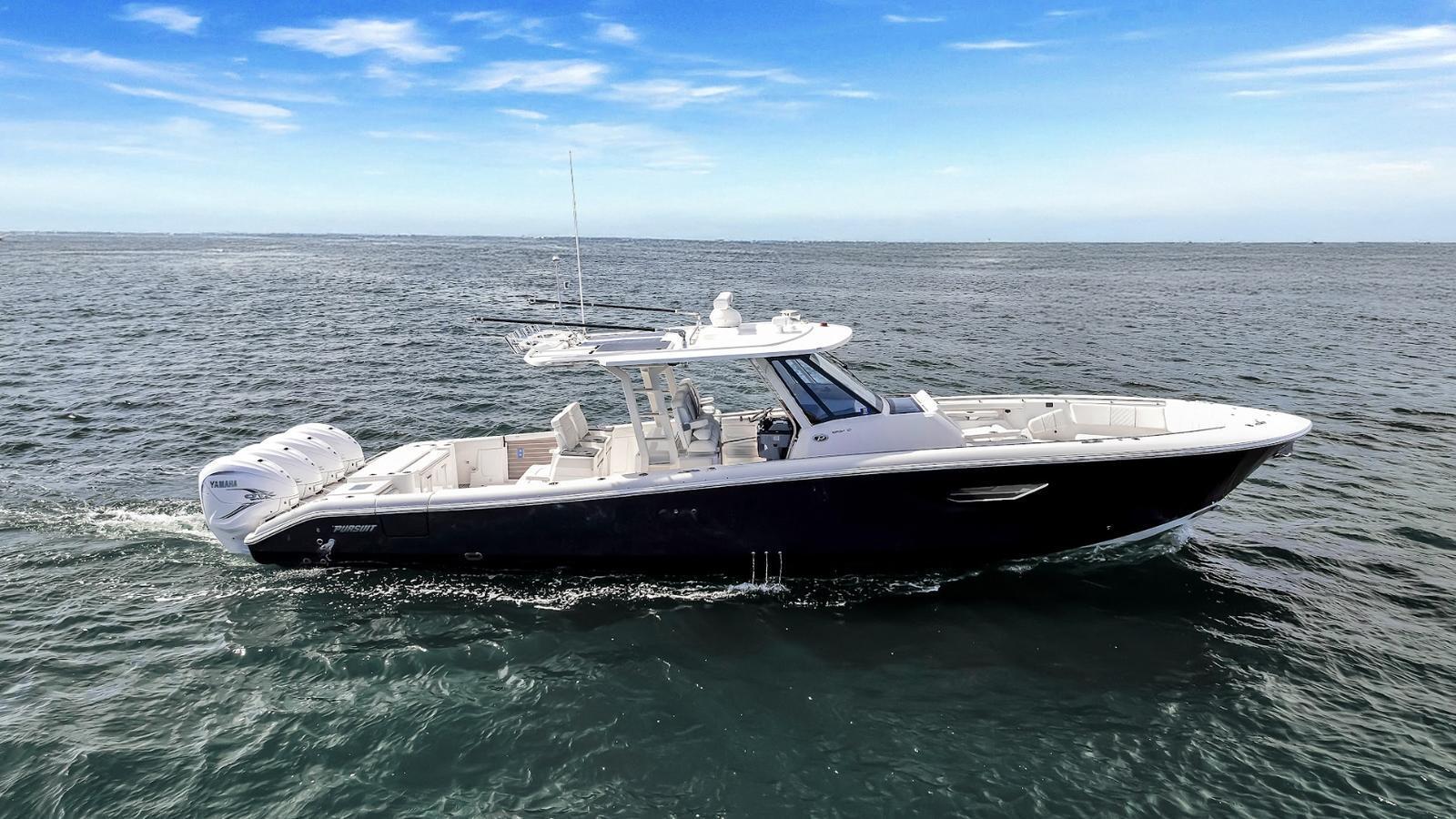 2023 Pursuit S 428 Sport
