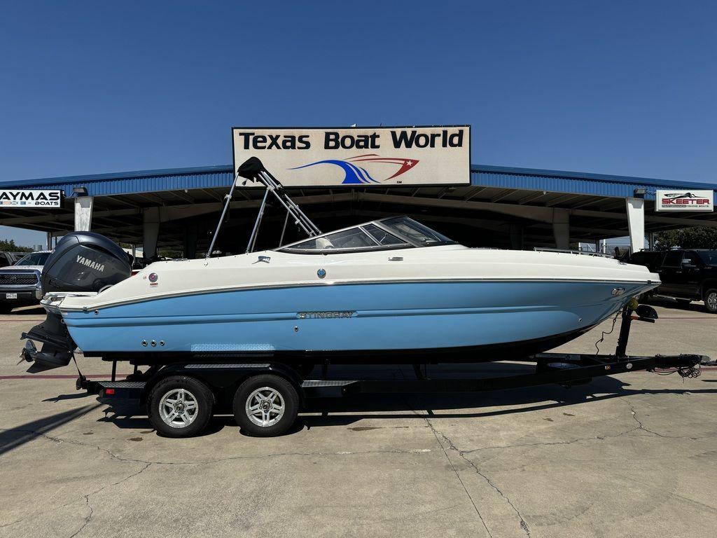 2024 Stingray 231DC