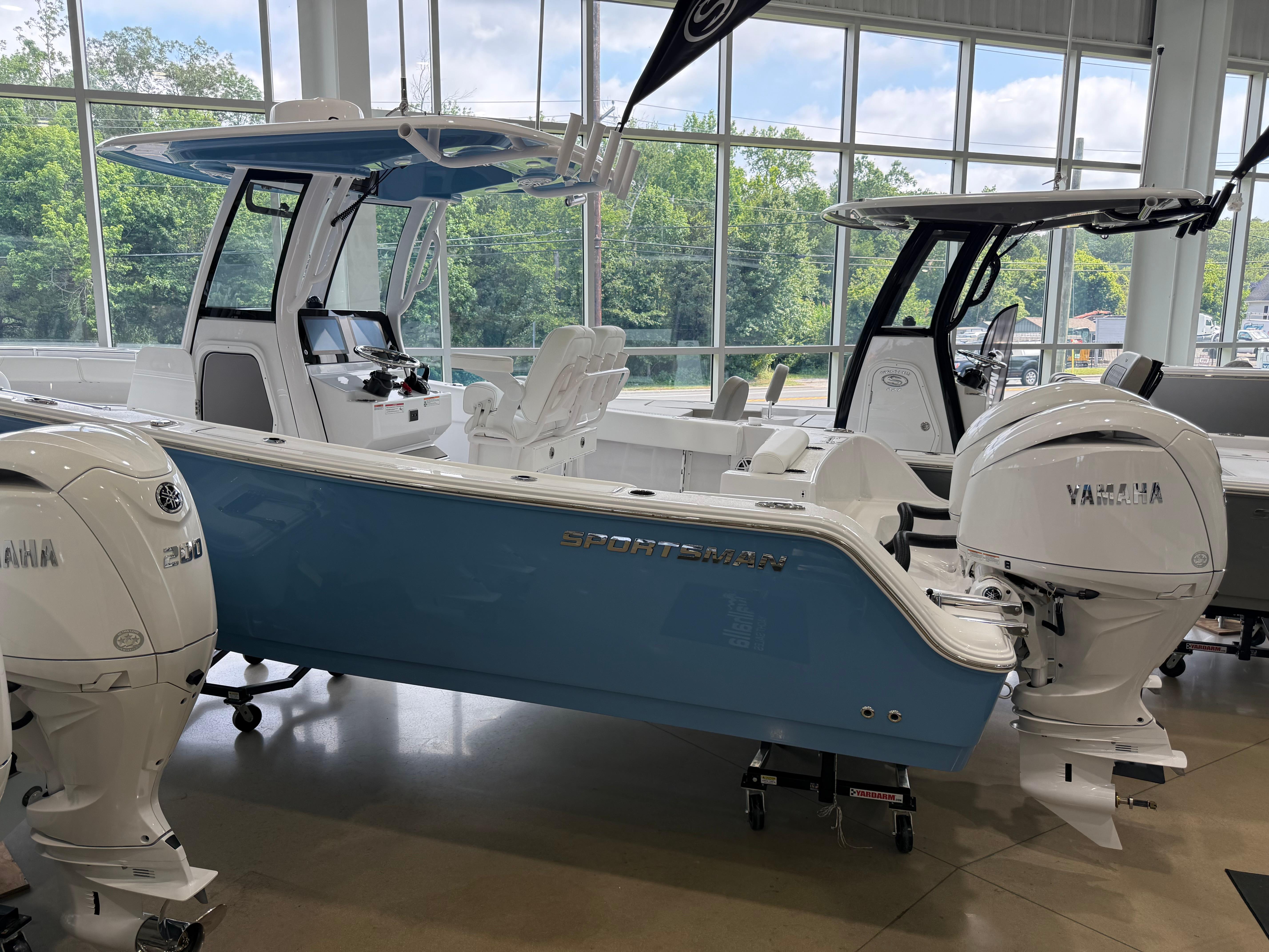 2025 Sportsman Open 252 Center Console