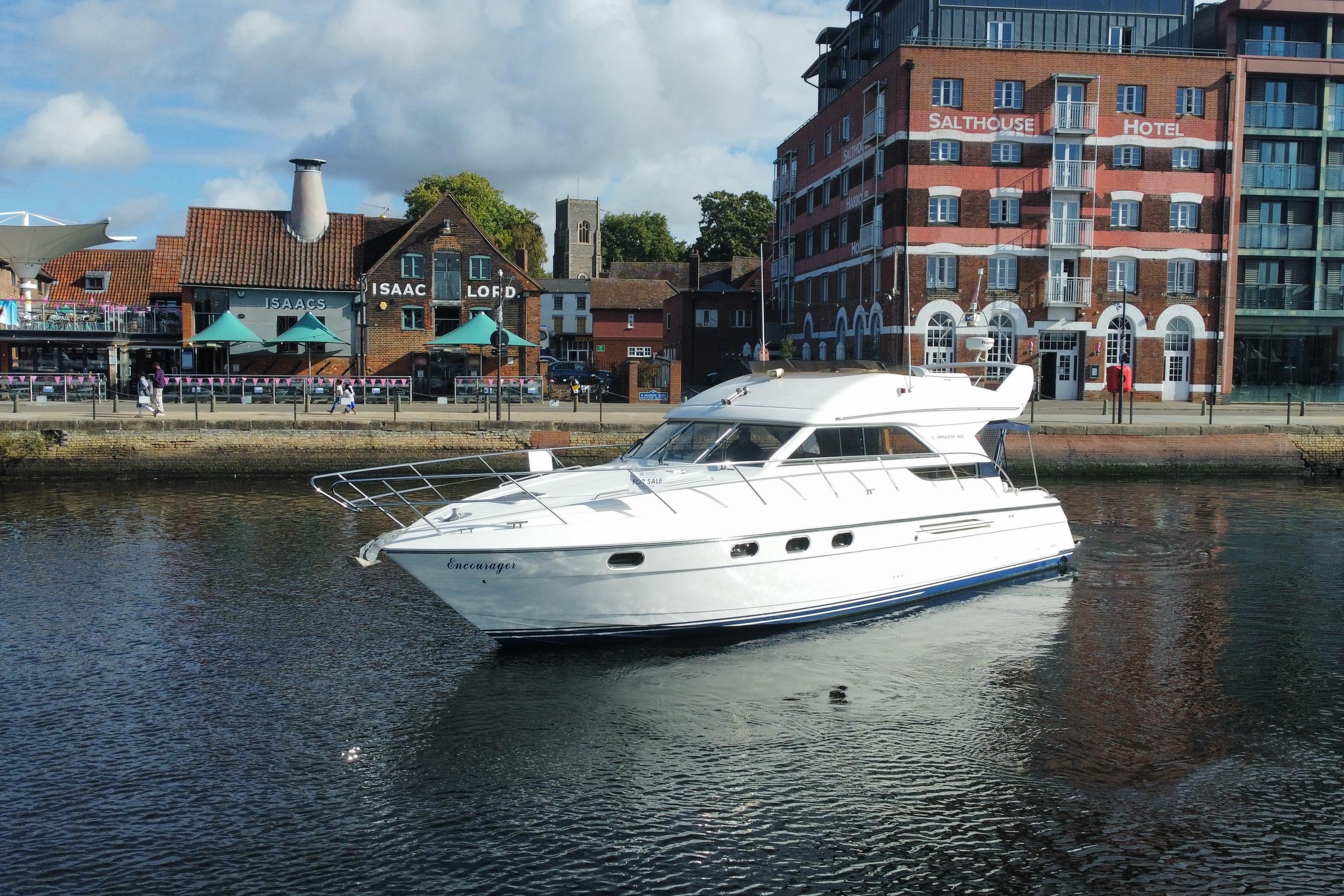 2000 Princess 460