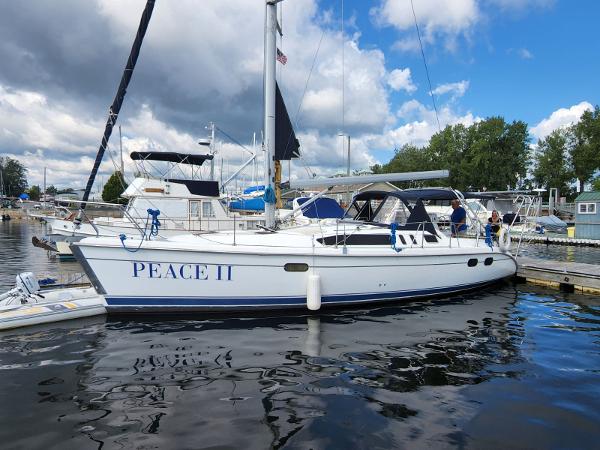 2000 Hunter 380