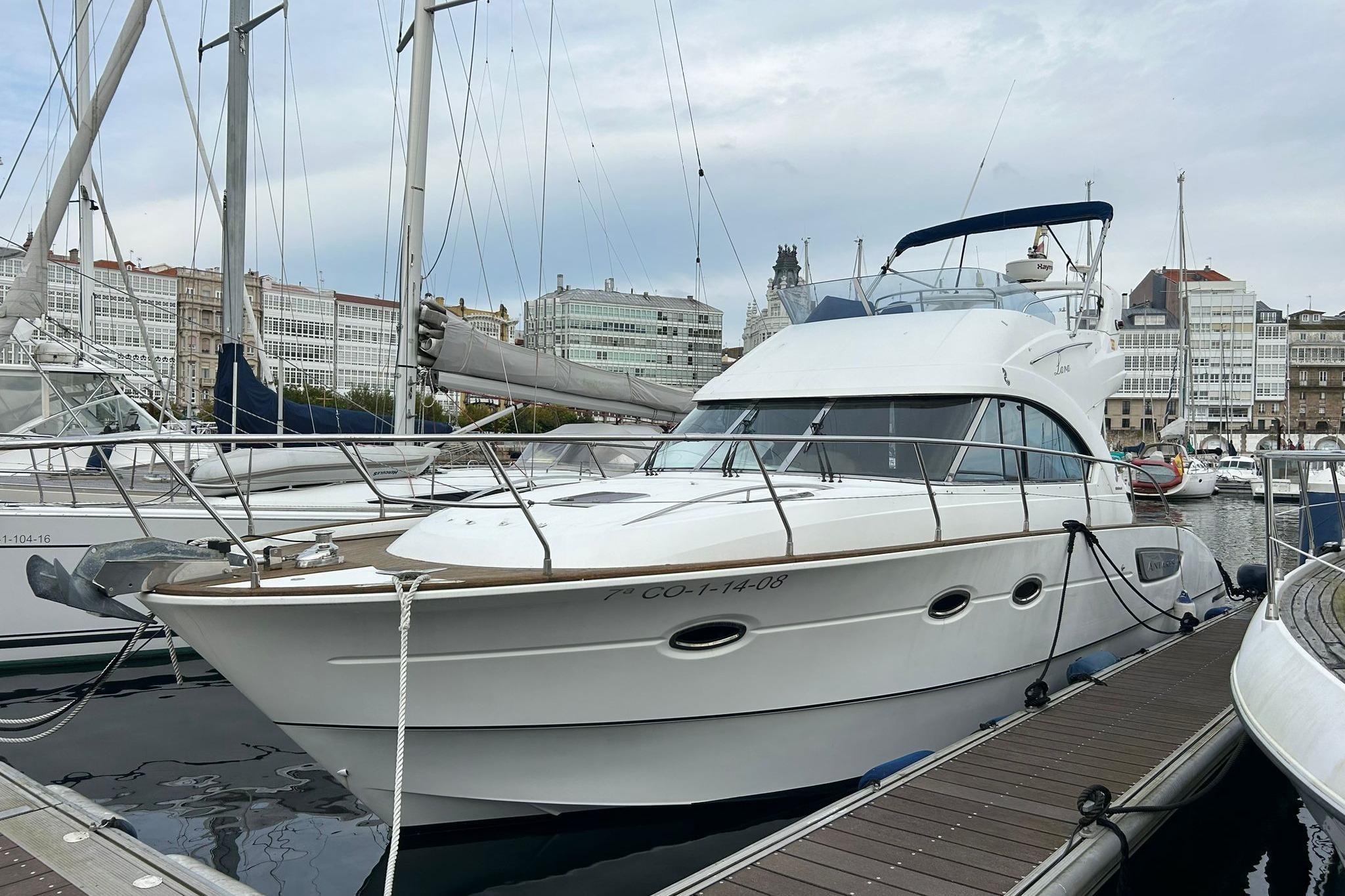 2007 Beneteau Antares 12
