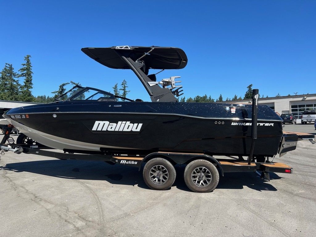 Malibu Wakesetter 23 LSV