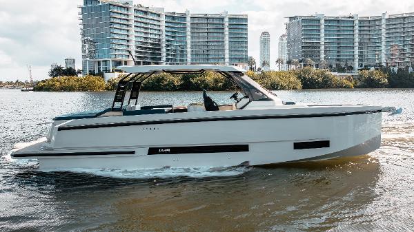 2025 De Antonio Yachts D36 OPEN