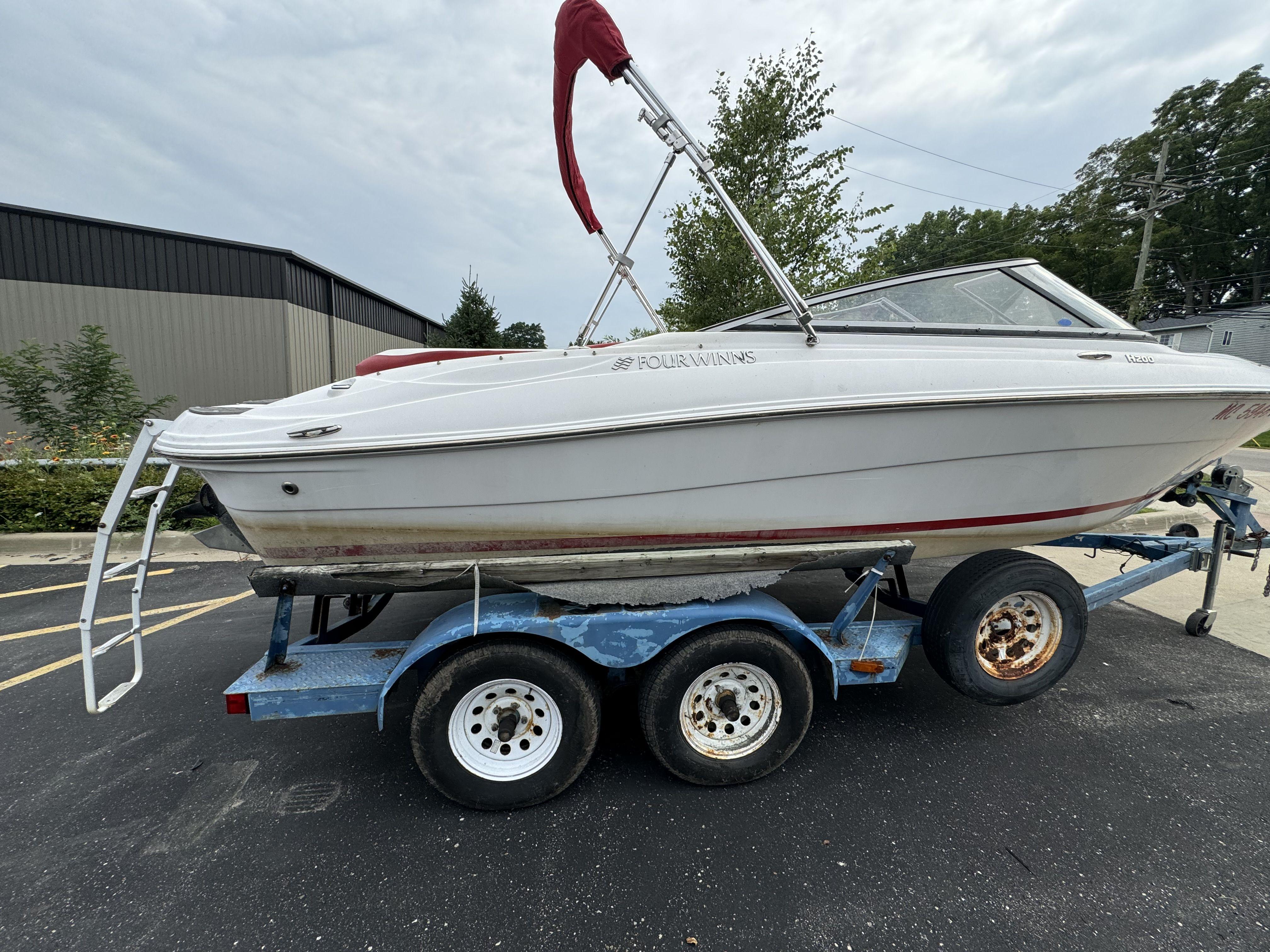 2011 Four Winns 200 Horizon