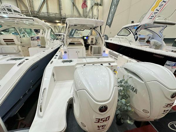 2025 Pursuit OS 325 Offshore
