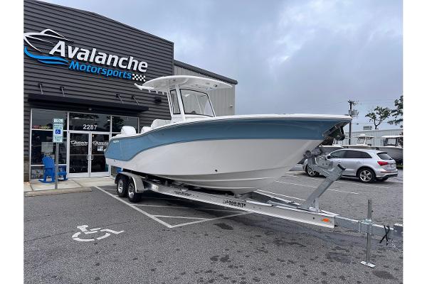 2025 Sea Fox 268 Commander