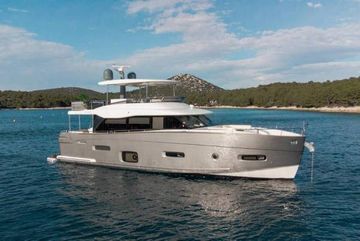 2019 Azimut Magellano 66
