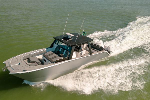 2025 Sedna 370 Side Console