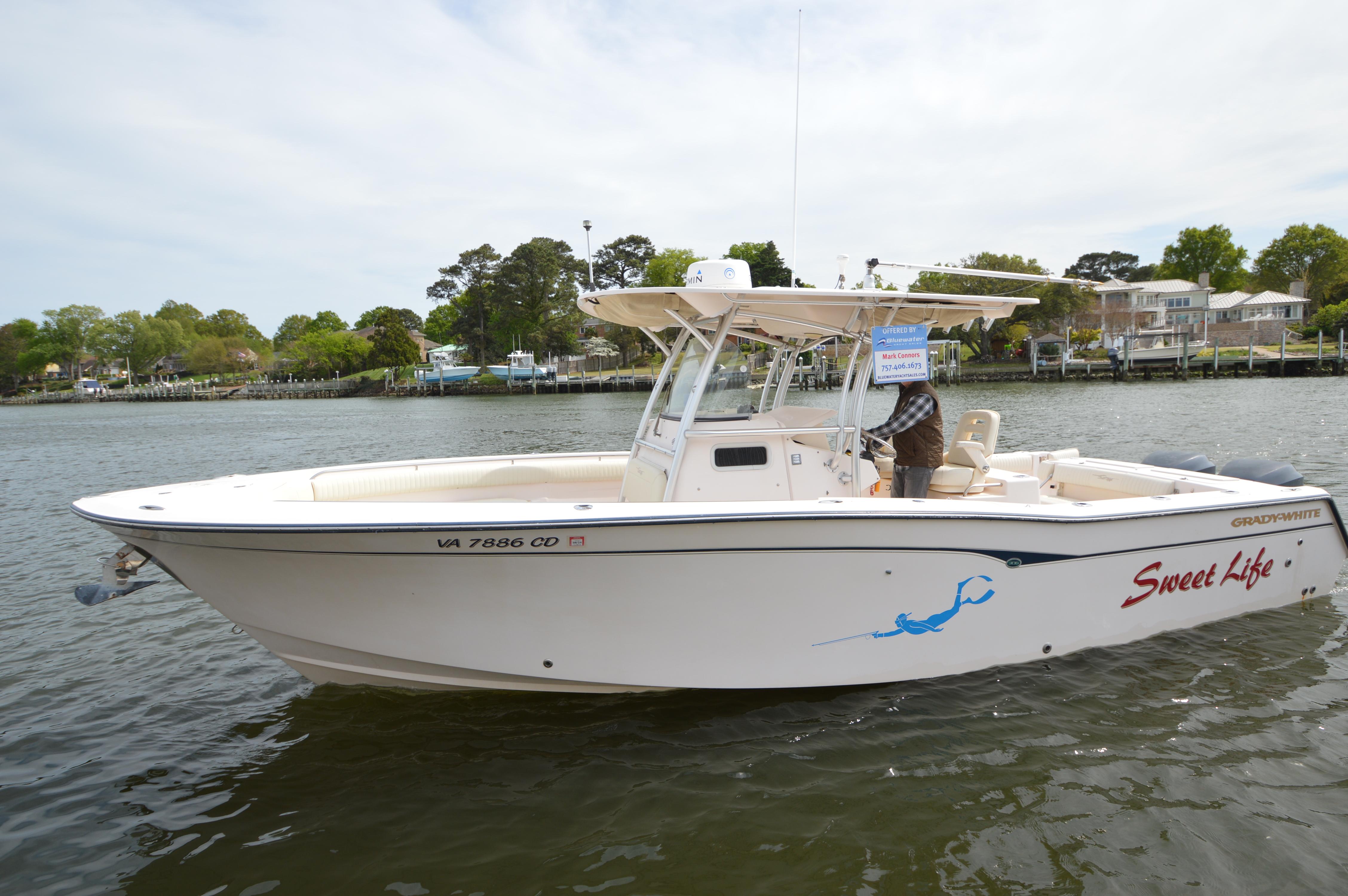 Grady-White 306 Bimini 2007 Grady-White 306 Bimini boat named "Sweet Life" on the water.