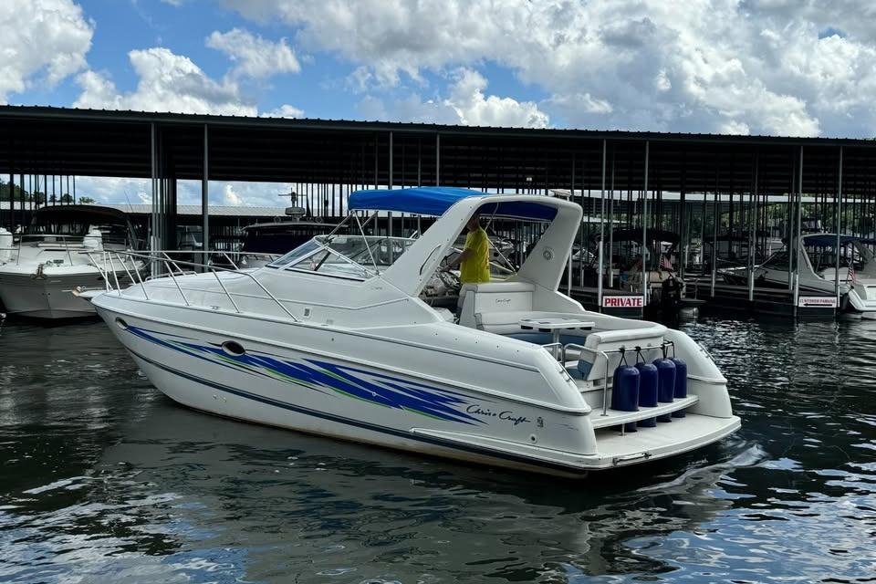 1994 Chris-Craft 322 Crowne
