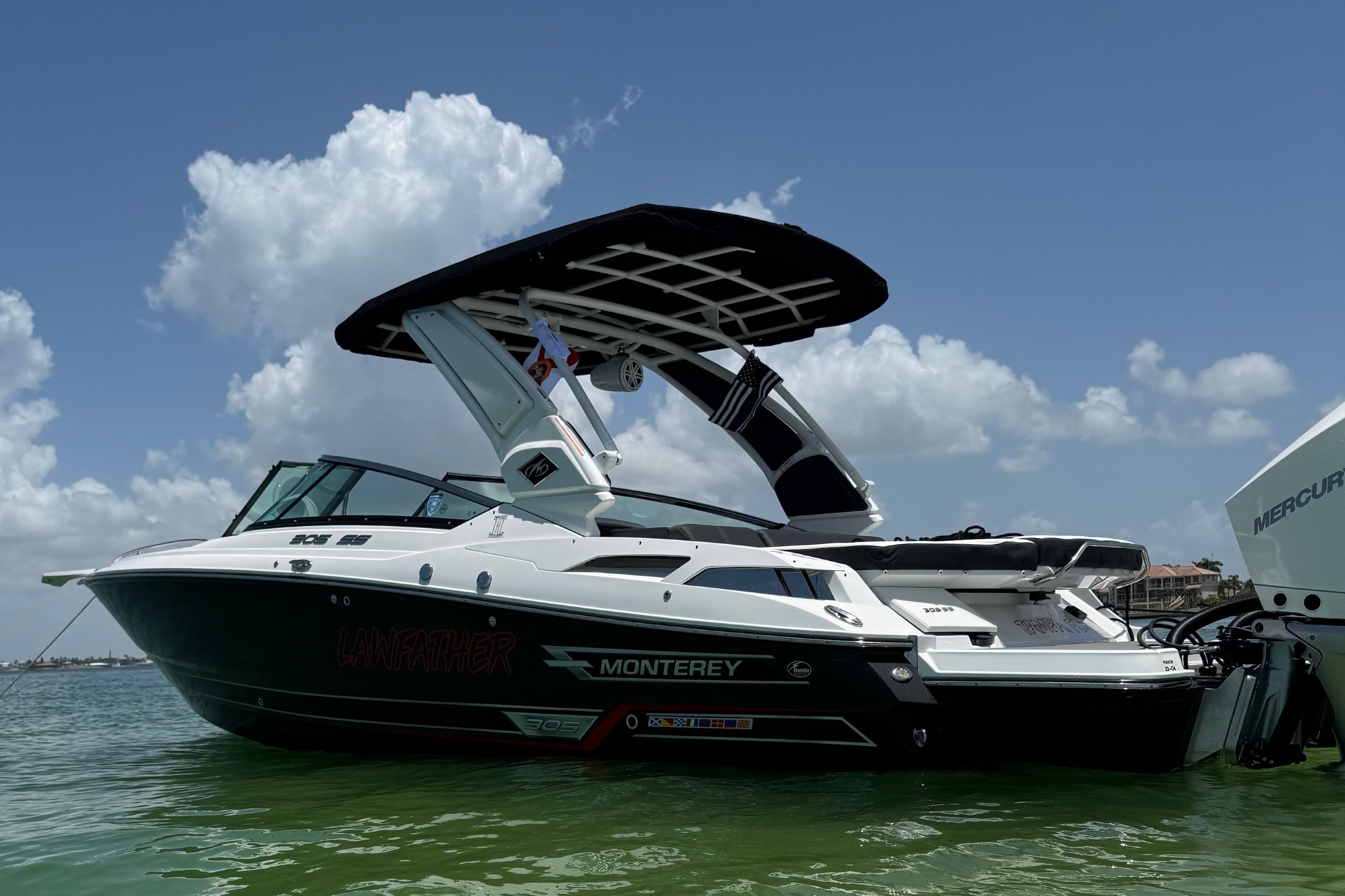 2022 Monterey 305 Super Sport