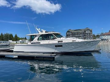 2024 Sabre 43 Salon Express
