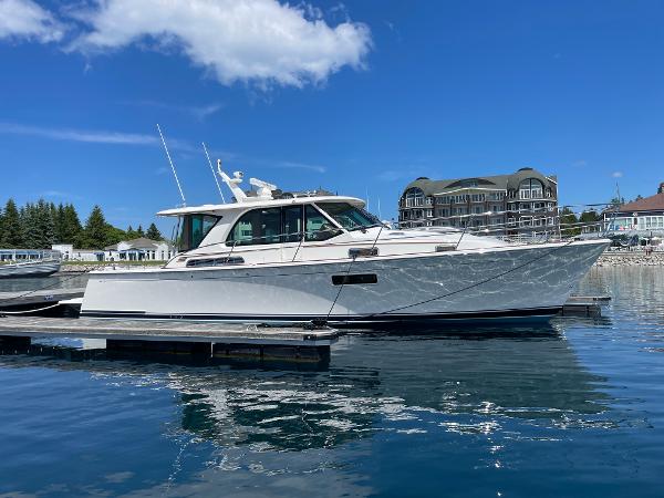 2024 Sabre 43 Salon Express