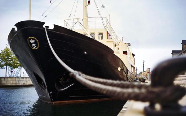 2012 Explorer 35m trawler