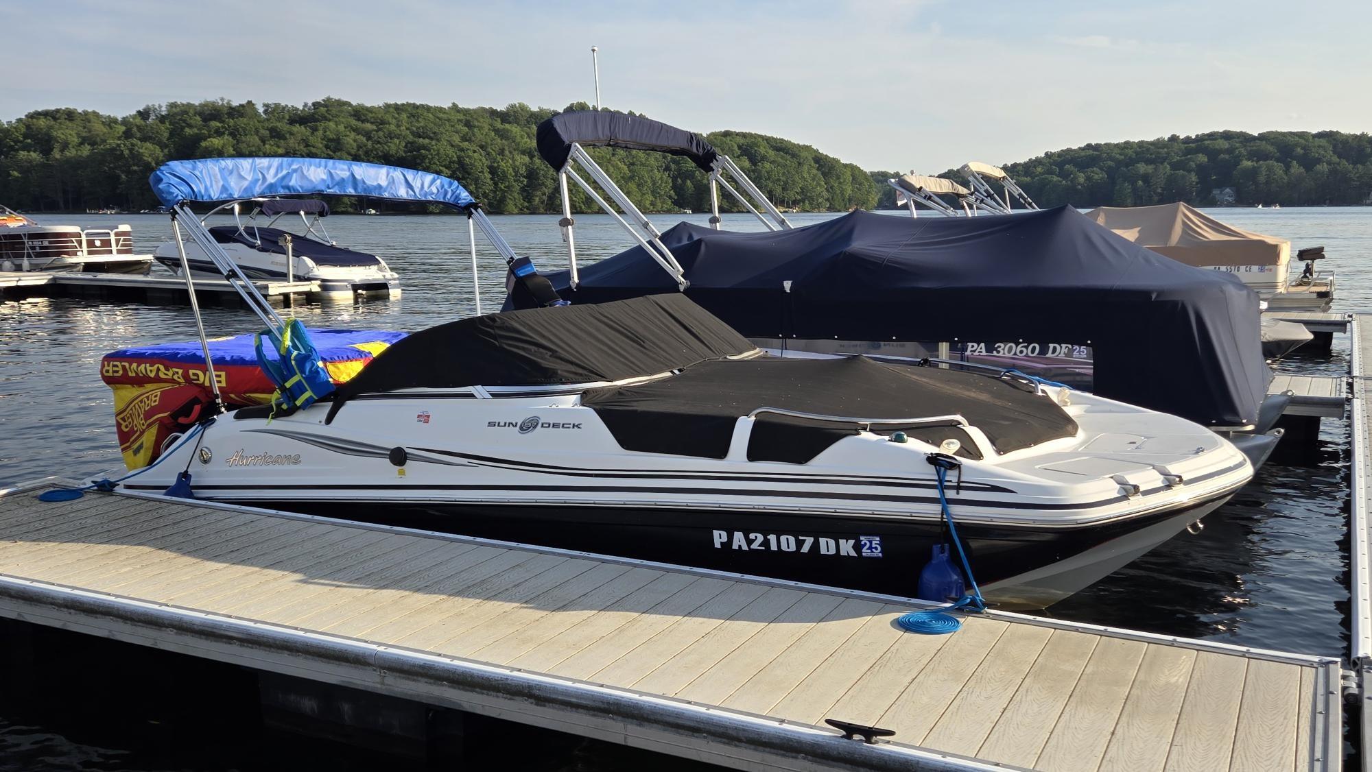 2013 Hurricane SunDeck 187 IO