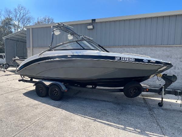 2014 Yamaha Boats AR 240