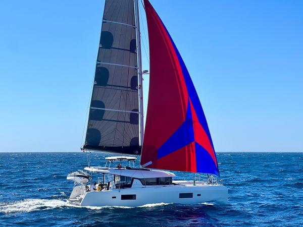 Lagoon 42