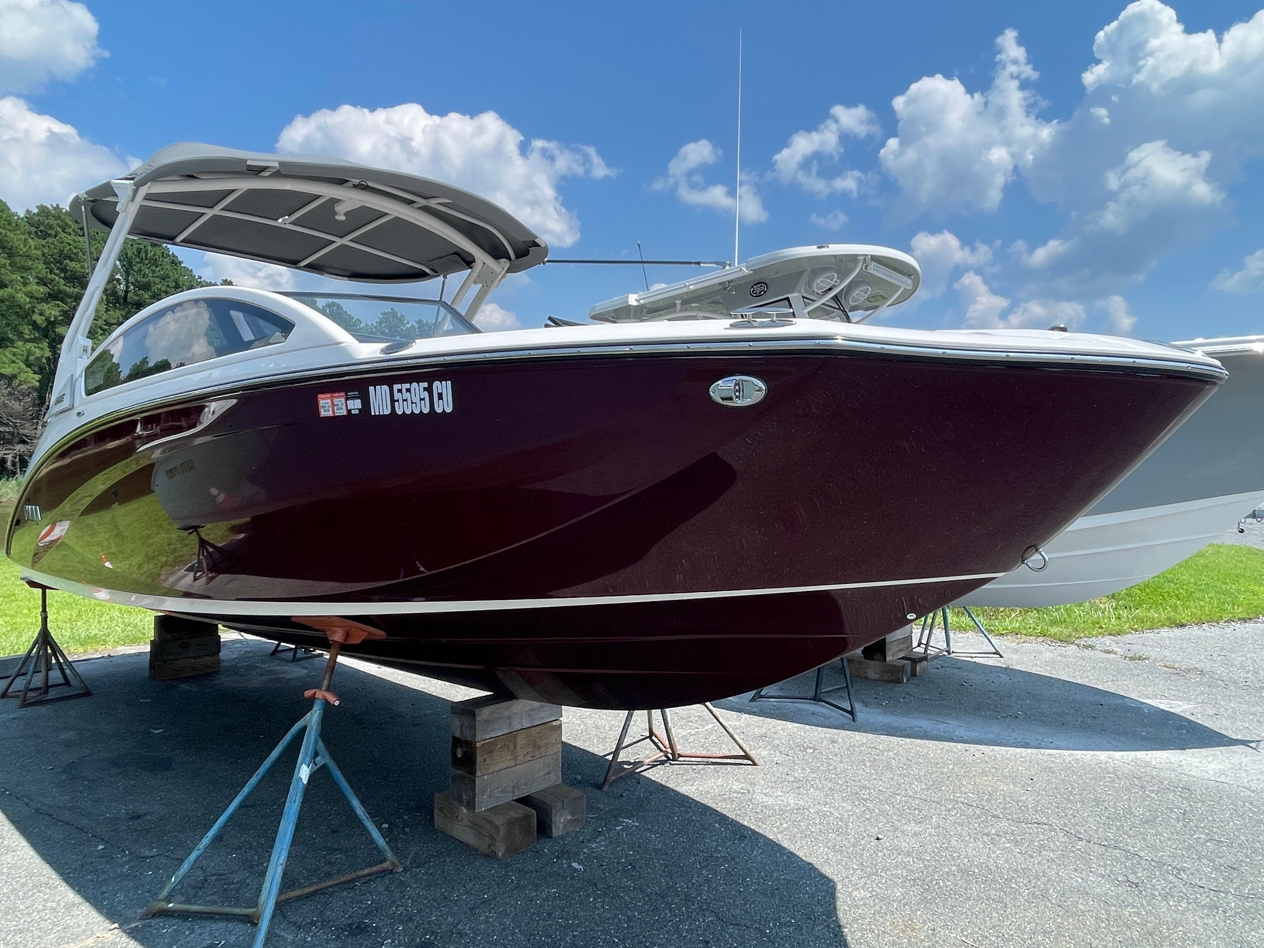 2023 Yamaha Boats 275SE