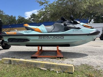 2023 Sea-Doo Wake