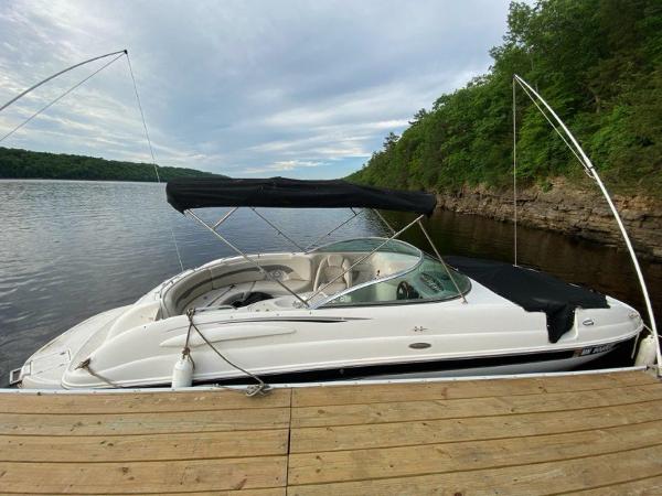 2005 Chaparral 264 Sunesta