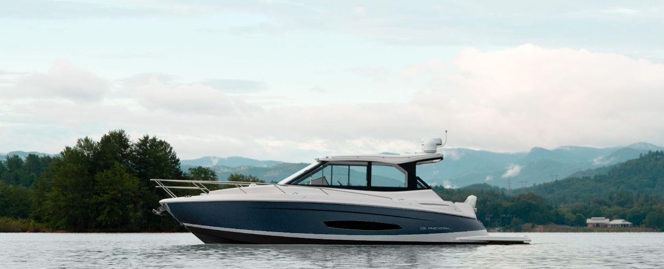 2026 Regal 36 Grande Coupe