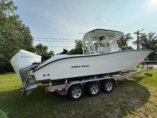 2025 Cape Horn 32 XS