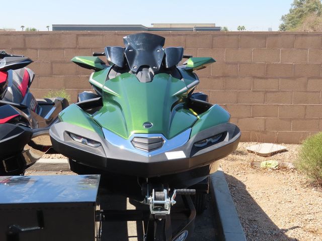 2025 Kawasaki ULTRA 160LX
