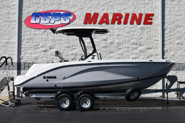 Yamaha Boats 222 FSH Sport E 2025 Yamaha Boats 222 FSH Sport E displayed at GSPS Marine dealership.