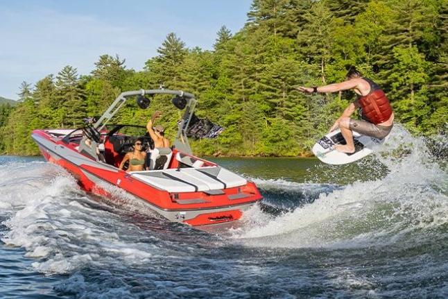 Axis Boat image