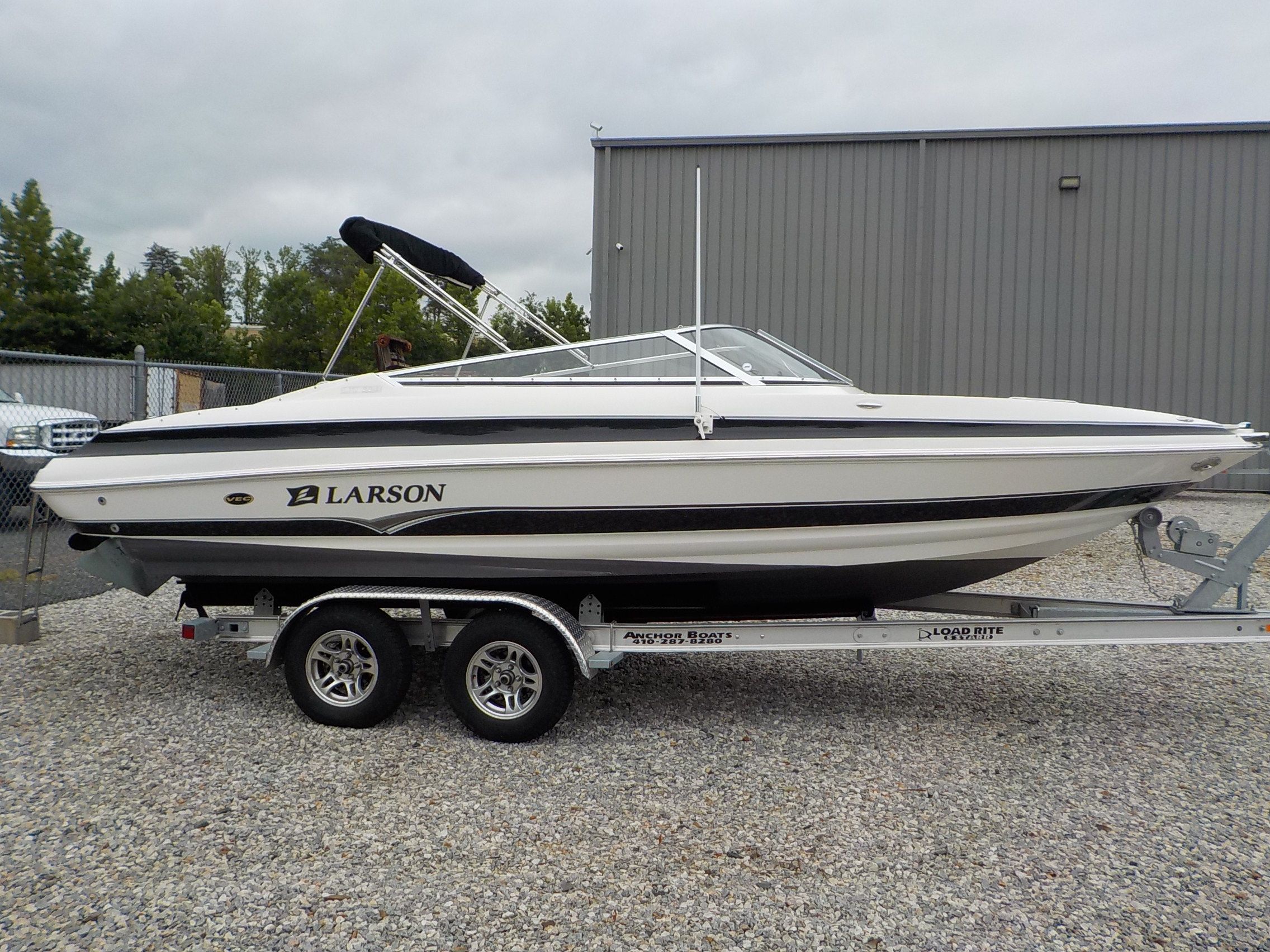 2006 Larson LXi 228