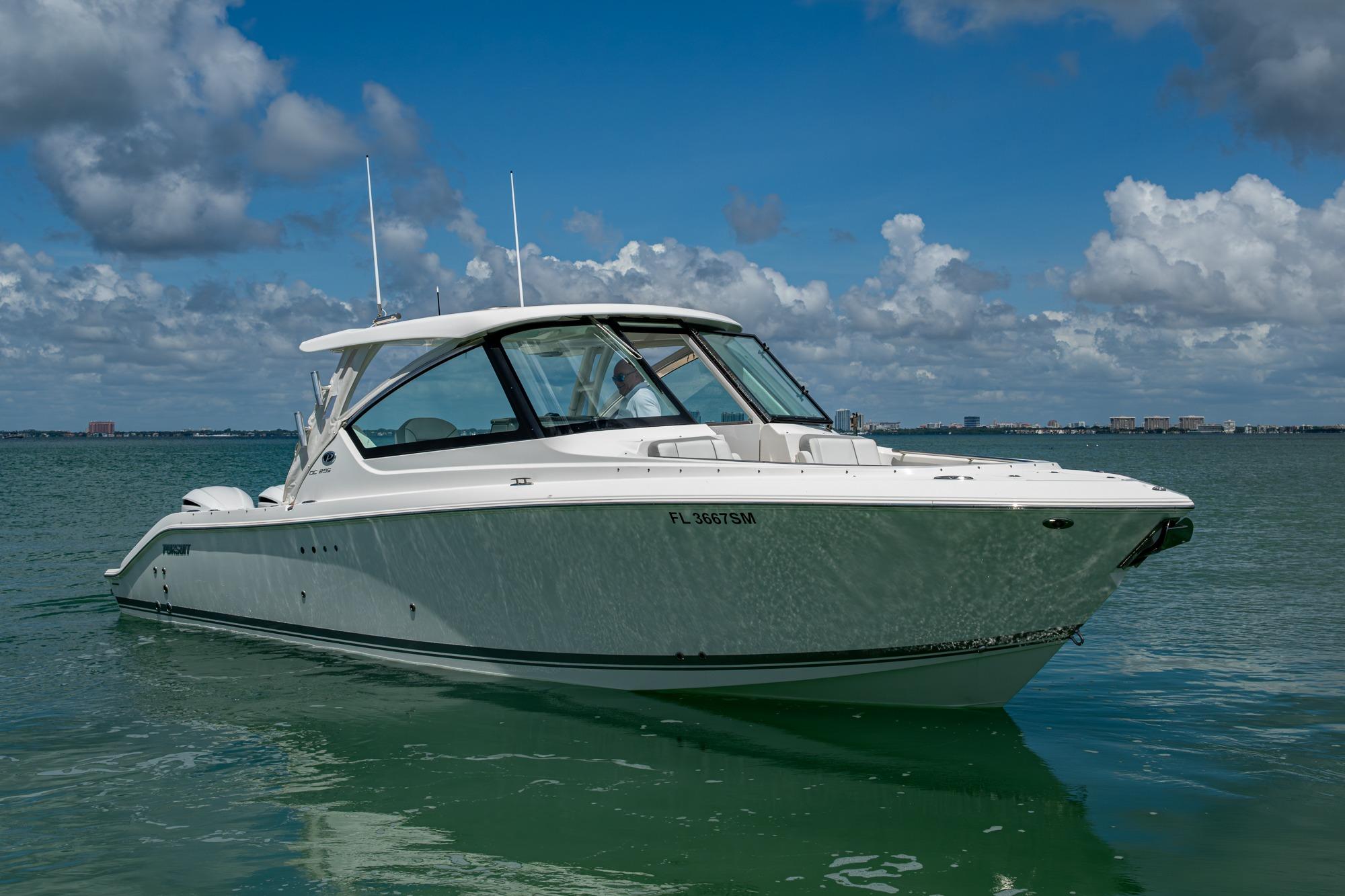 2020 Pursuit DC 295 Dual Console