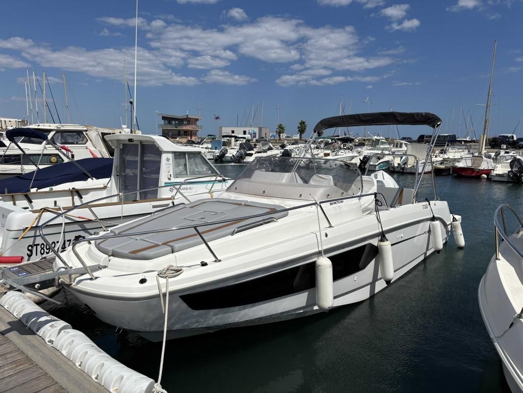 2023 Beneteau FLYER 8 SUNDECK V2