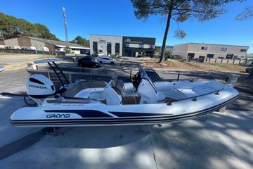 2025 Grand Inflatables G680