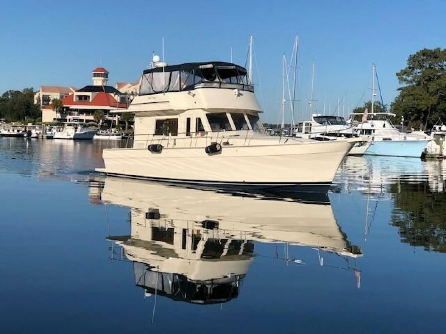 2006 Mainship 43 Trawler