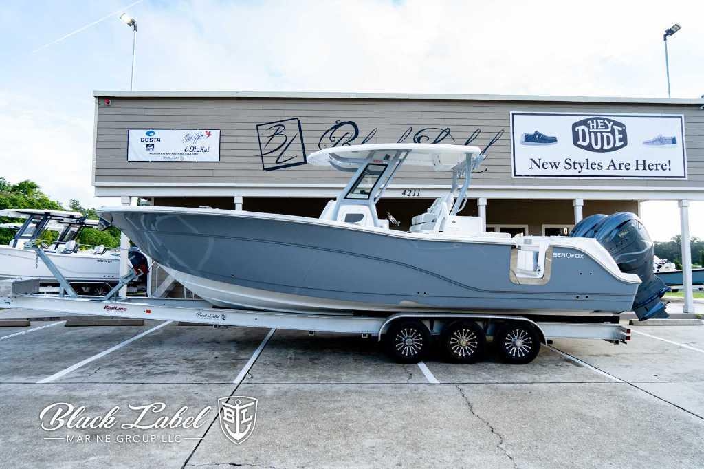 2025 Sea Fox 328 Commander Center Console