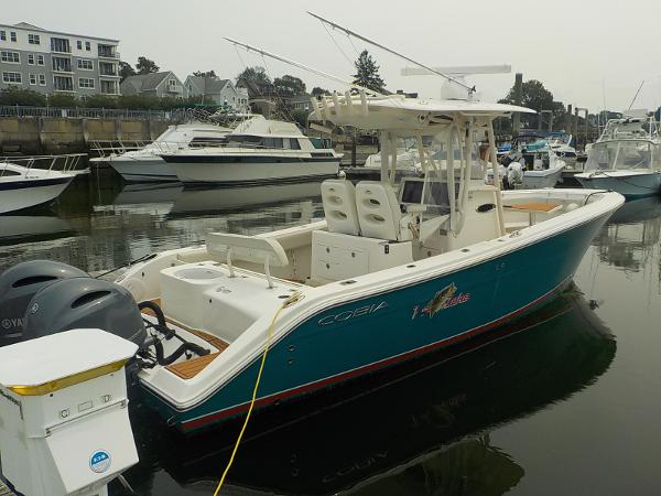 Cobia 277 Center Console Dock side