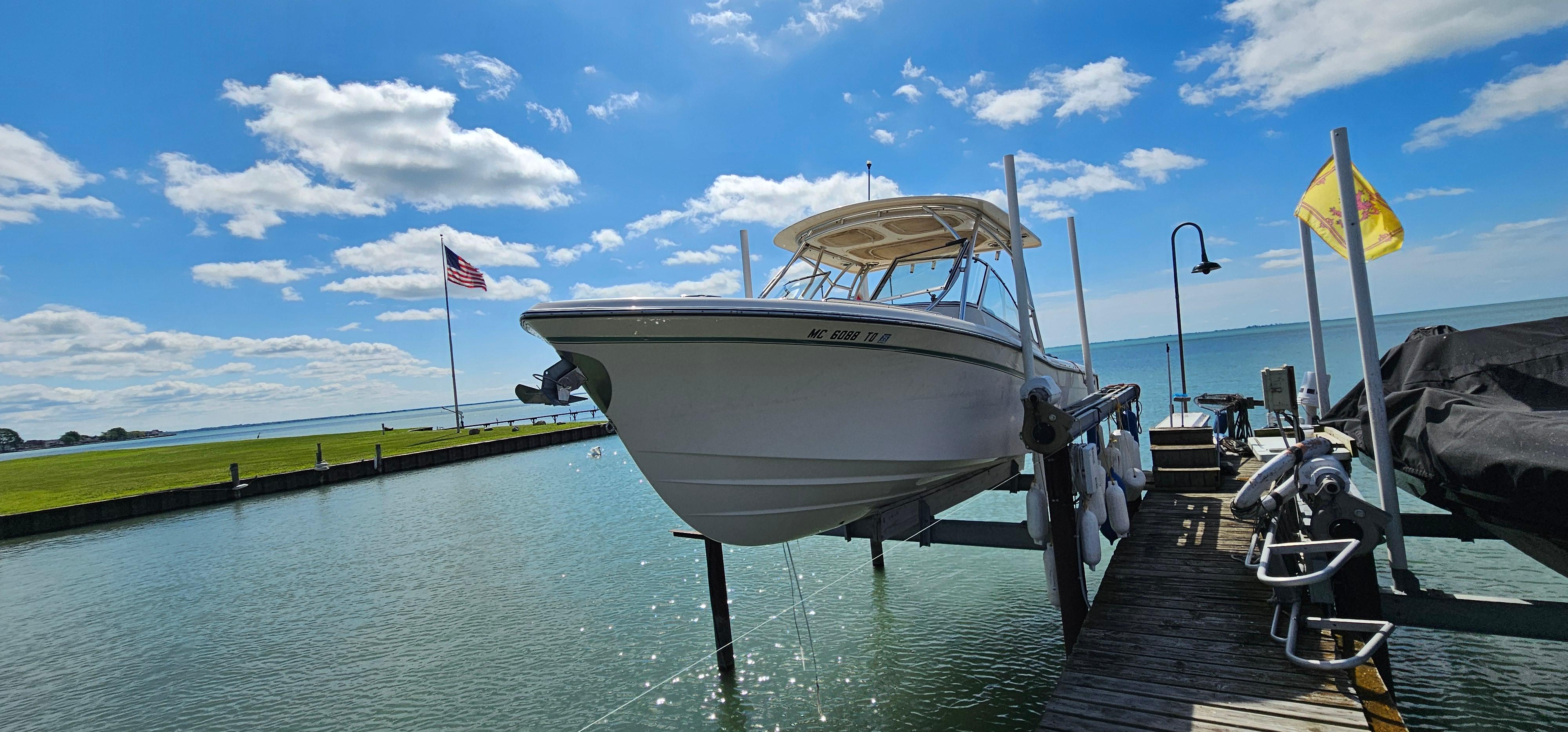 2014 Grady-White Freedom 285