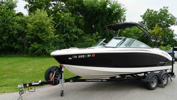2017 Chaparral 21 Sport H20