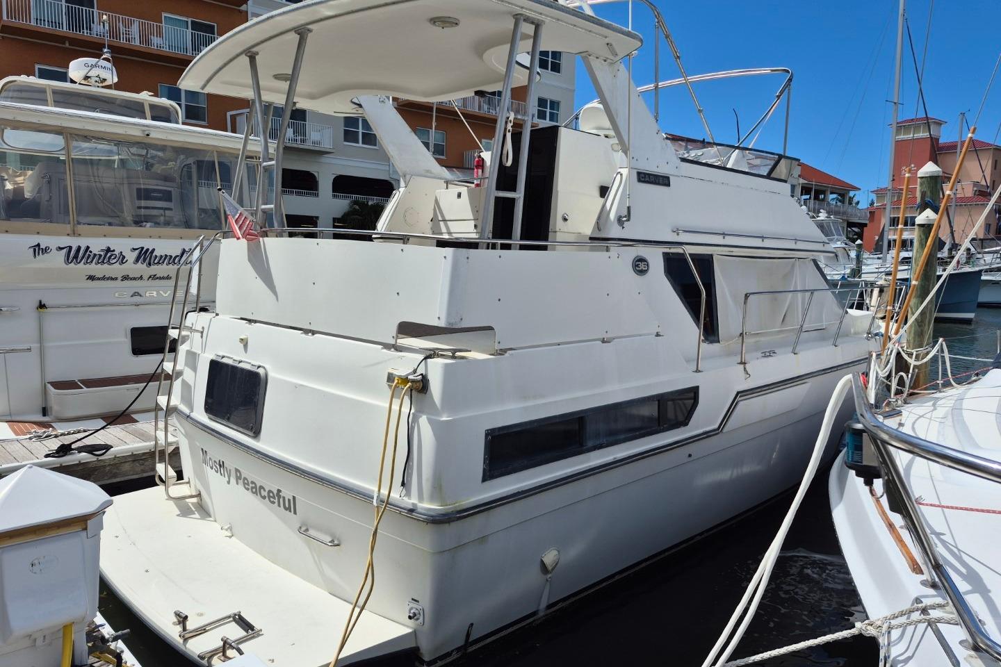 1991 Carver 36 Aft Cabin Motor Yacht
