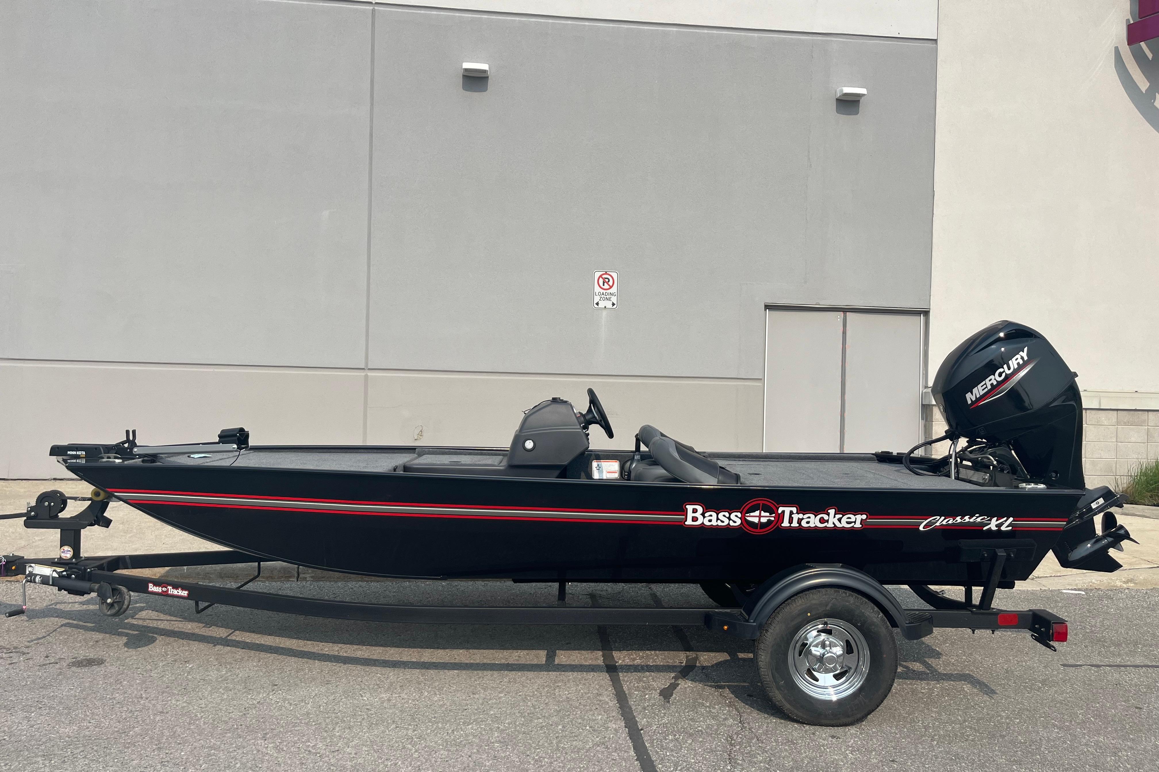 2025 Tracker Bass Tracker Classic XL