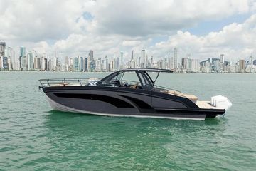2025 Hanover 447 Ultimate Luxury Edition