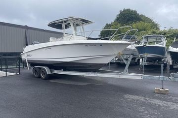 2012 Boston Whaler 250 Outrage