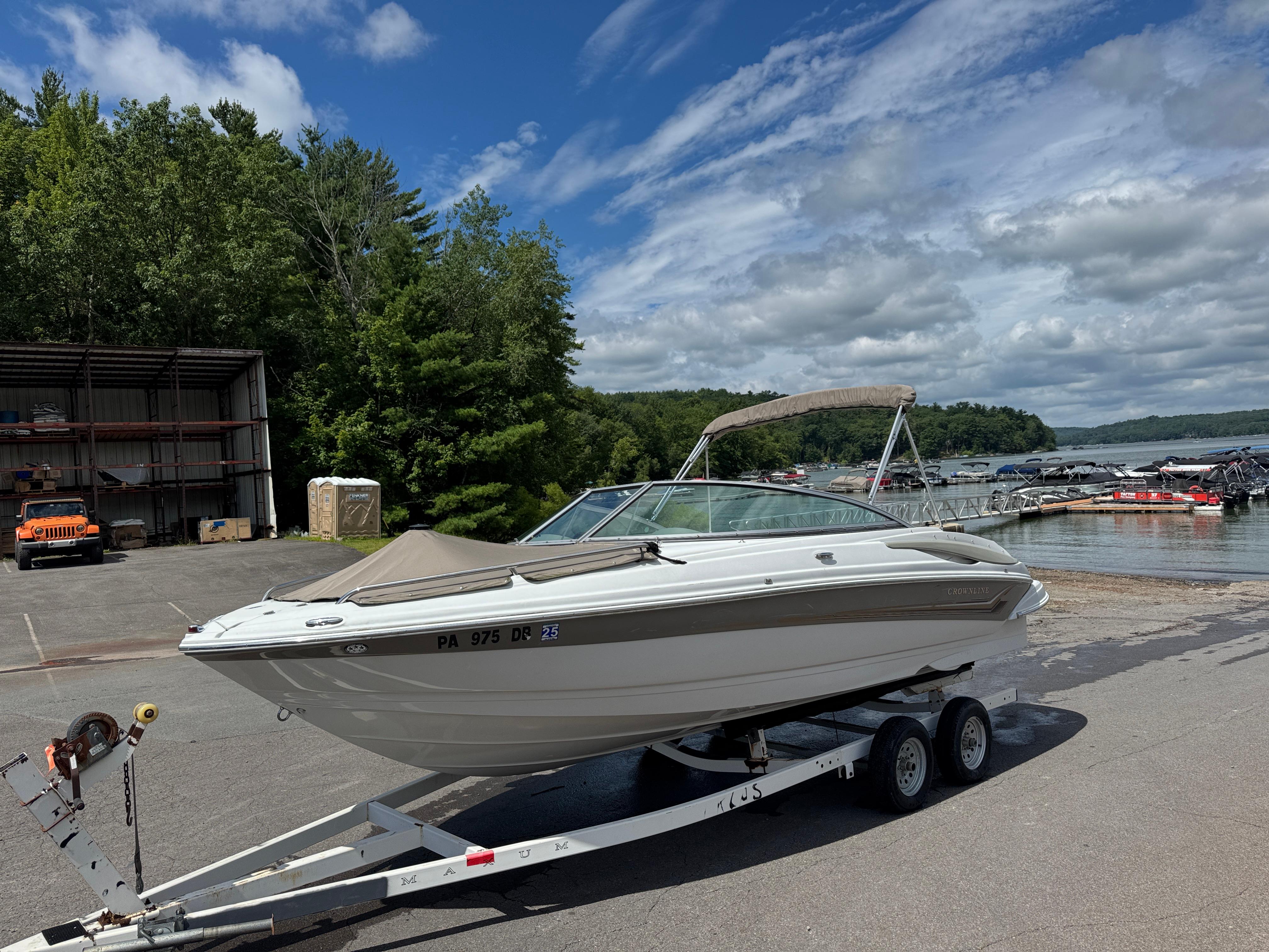 2008 Crownline 220 LS
