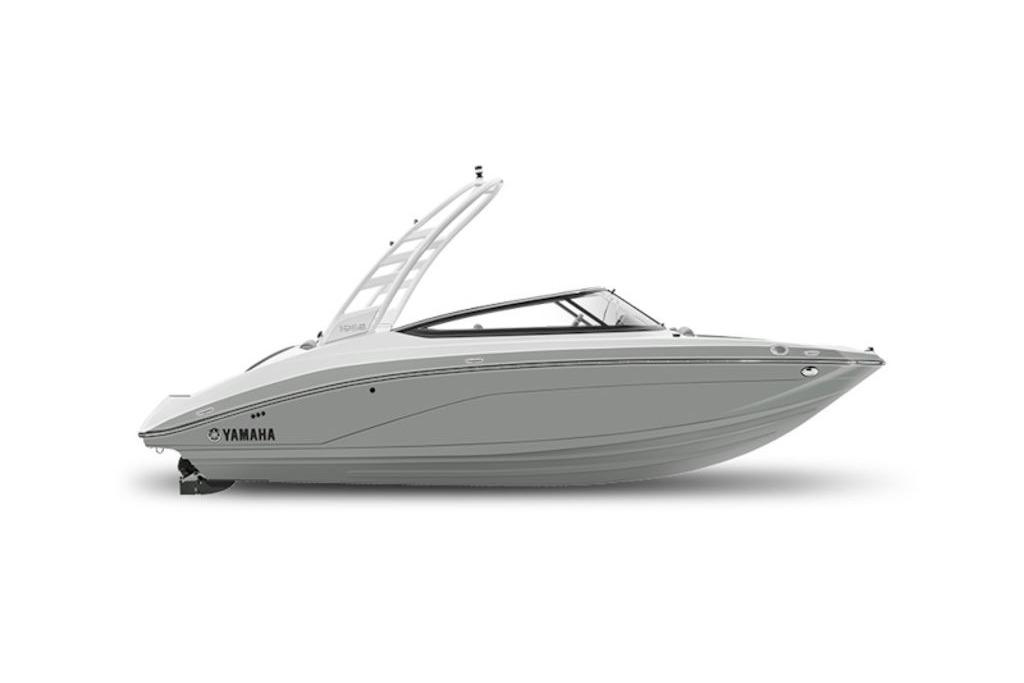 Yamaha Boats 195S 2026 Yamaha Boats 195S, sleek gray design, side view.