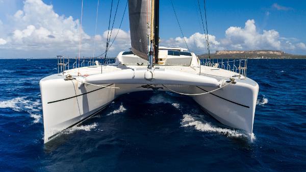 2008 Catana catana 90