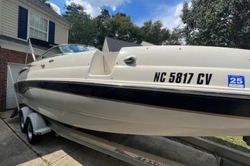 2002 Chaparral Sunesta 243